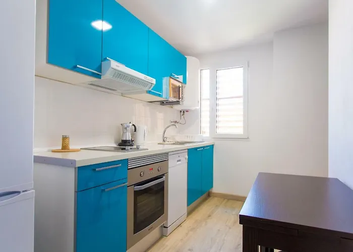 Apartment Versus Near Of Arts *